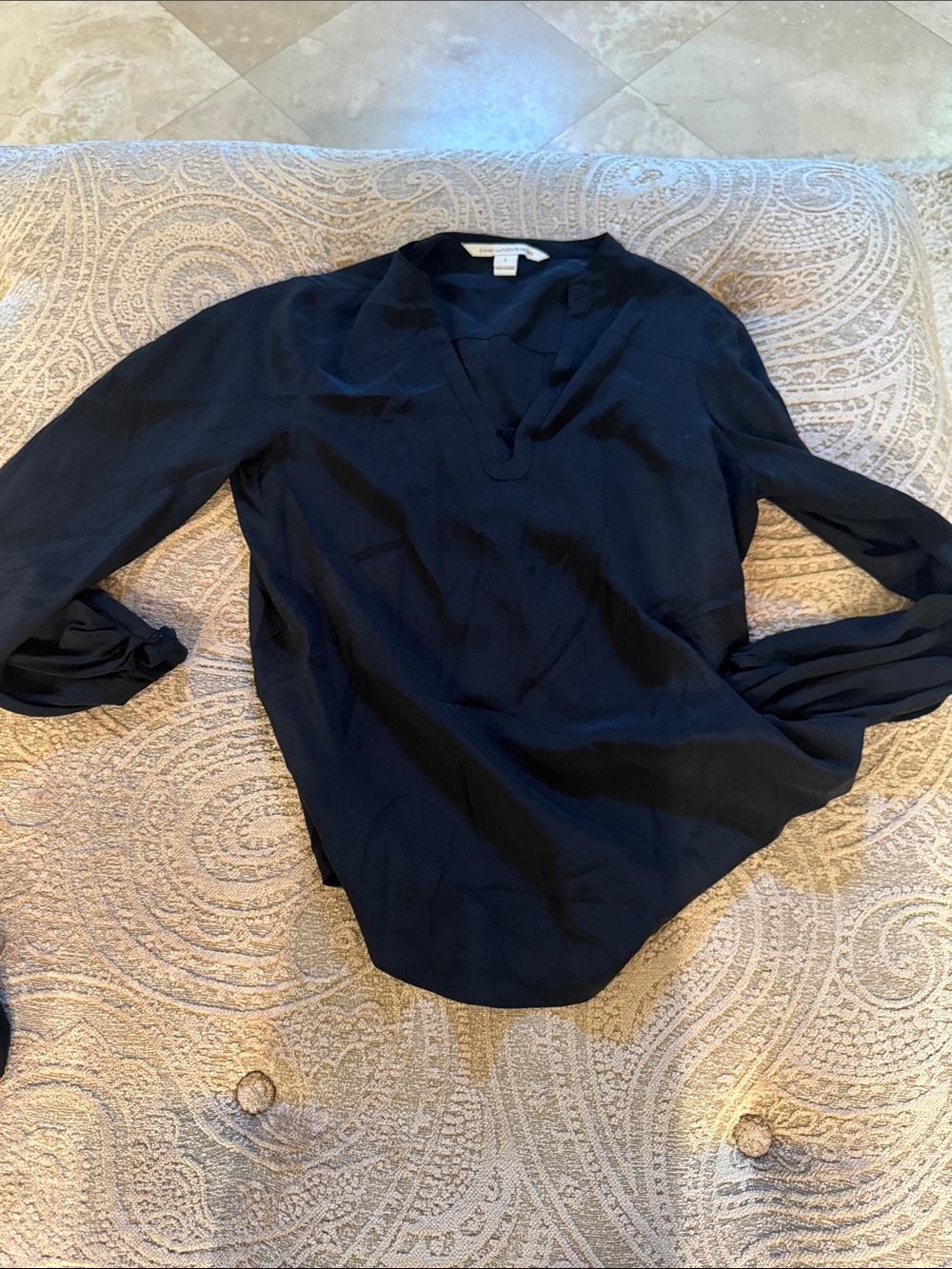 Diane Von Furstenberg Navy V-Neck Long Sleeve Silk Blouse